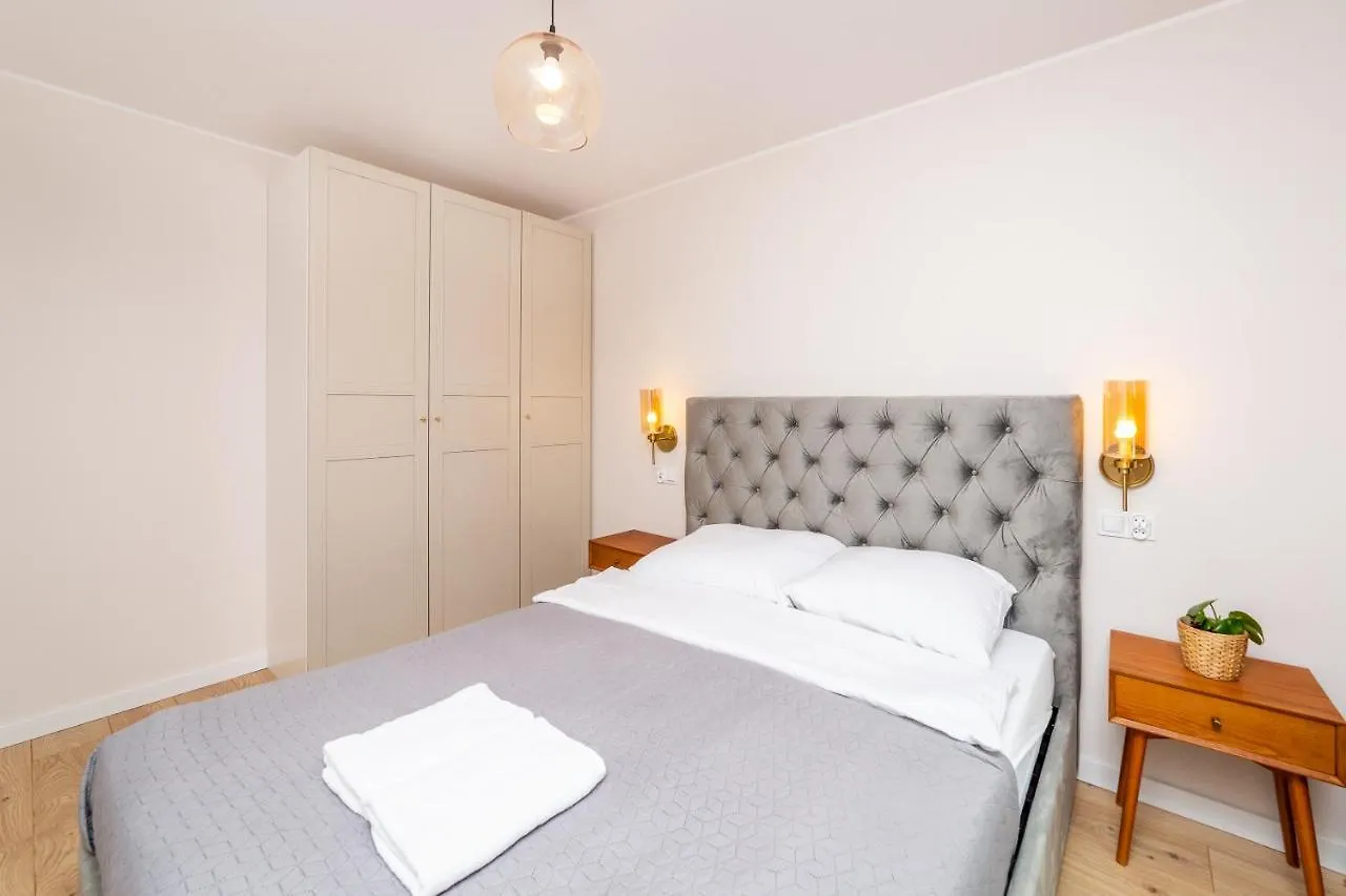 Pobookowane River View Apartments Гданьск